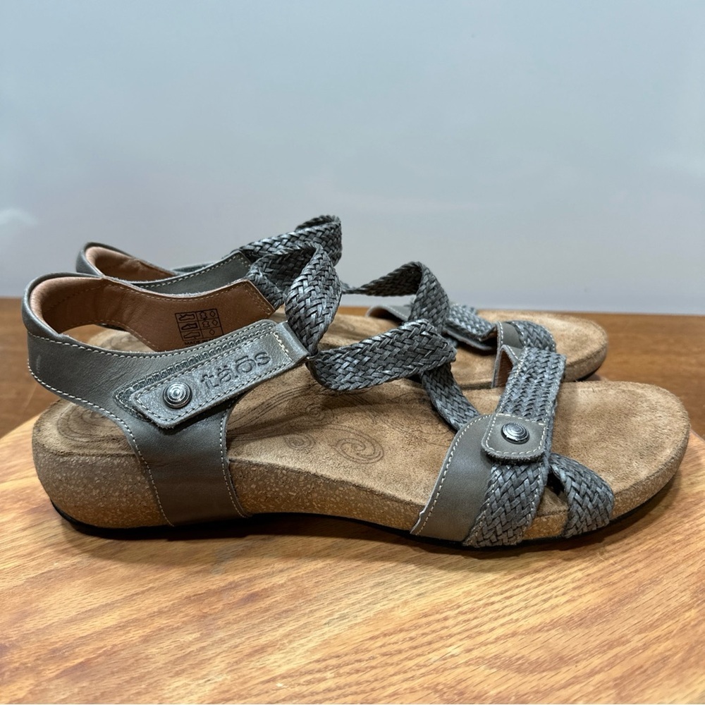 Taos Footwear Women's Gray Braided Sporty Sandal - Picture 3 of 8